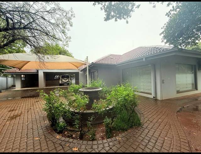 4 BEDROOM HOUSE FOR SALE IN VANDERBIJLPARK SE 7
